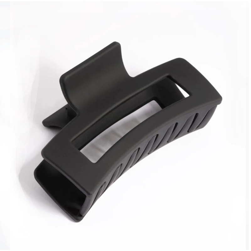 ヘアクローが現代のヘアスタイルに欠かせないアクセサリーとなる理由は何ですか?